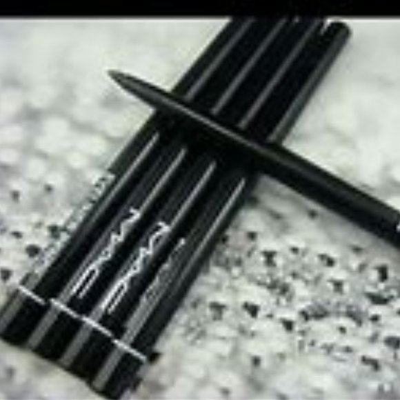 New MAC retractable waterproof black eyeliner 6 pieces pencil - Picture 2 of 5